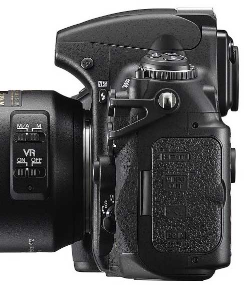 D700-side.jpg