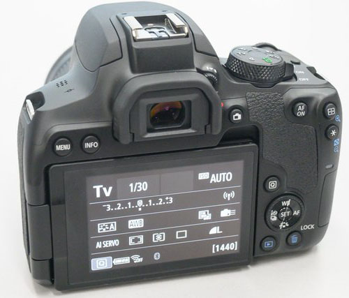 canon_Kiss_X10i_002.jpg
