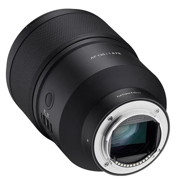 samyang_AF135mmF18FE_002.jpg